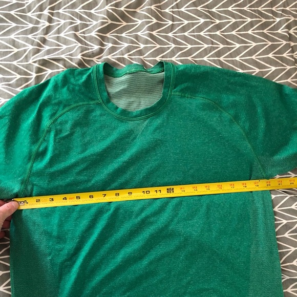Lululemon Metal Vent T-Shirt Green Tee - Picture 10 of 10